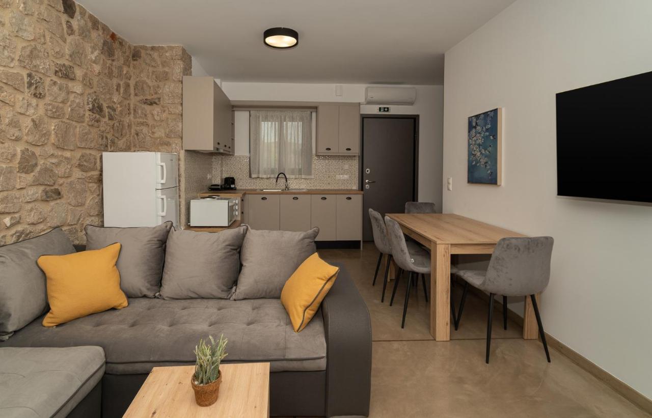 Lithos Suites Finikounta Exteriör bild