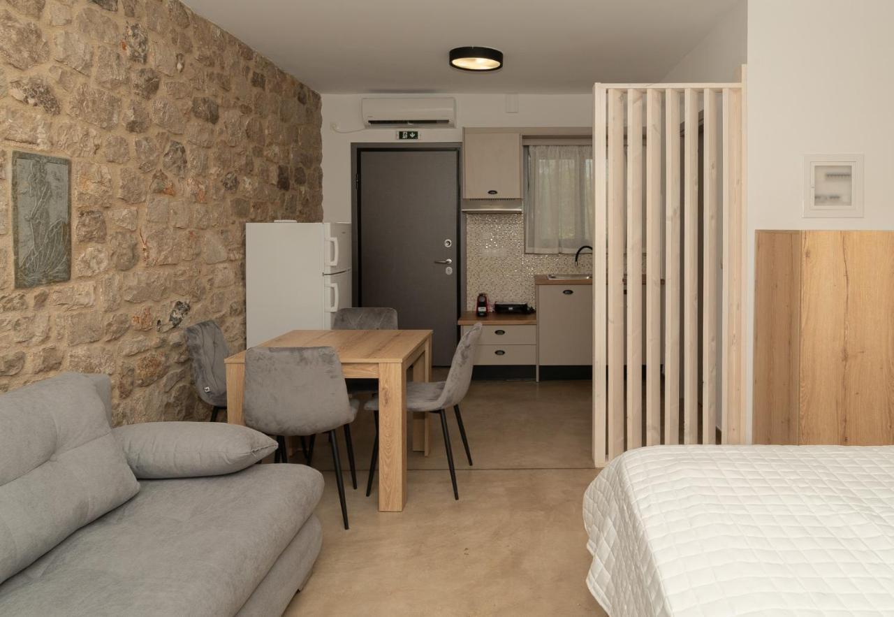 Lithos Suites Finikounta Exteriör bild