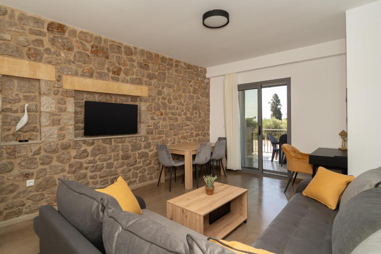Lithos Suites Finikounta Exteriör bild
