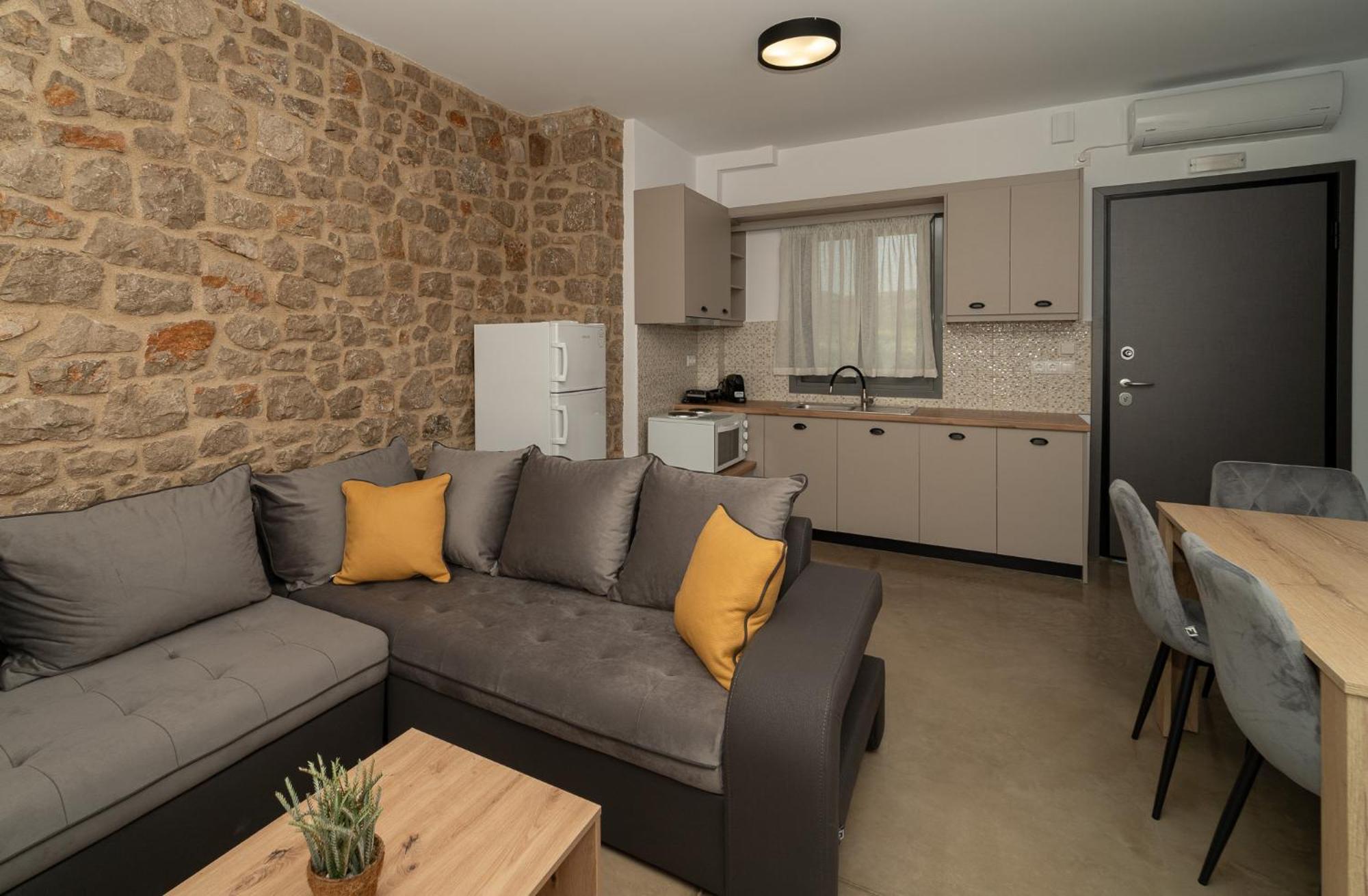 Lithos Suites Finikounta Exteriör bild